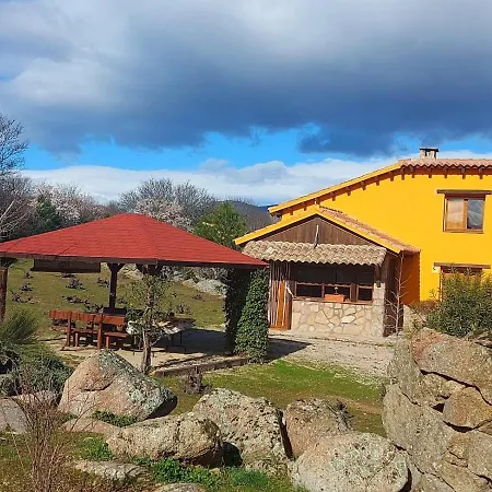 Naranja Holiday home El Tiemblo
